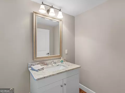 Bath - 221 Hummingbird Ct, Hampton, GA 30228 photo 7 of 7