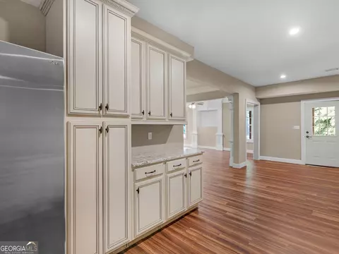 Entry Way - 221 Hummingbird Ct, Hampton, GA 30228 photo 4 of 7