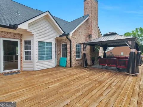 Exterior - 221 Hummingbird Ct, Hampton, GA 30228 photo 7 of 10