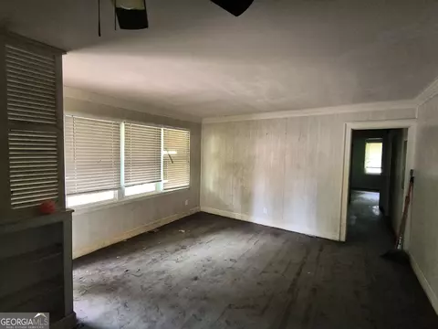 Living - 1762 Cornell Dr, Augusta, GA 30904 photo 2 of 4
