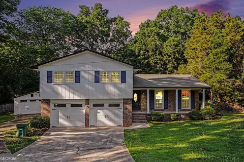 3724 Satellite Blvd, Ellenwood, GA 30294
