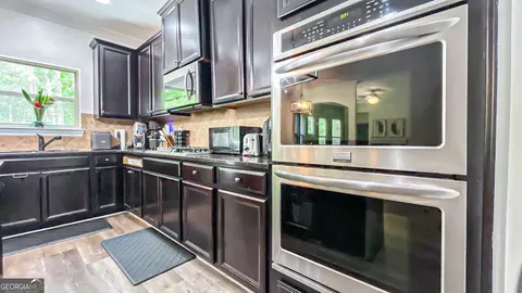 Kitchen - 3281 Alhambra Cir, Hampton, GA 30228 photo 5 of 7