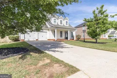 216 Raleigh Dr, Warner Robins, GA 31088