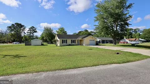 101 Willow Lake Dr, Kingsland, GA 31548