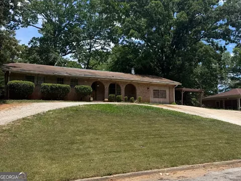 2556 Williamsburg Dr, Decatur, GA 30034