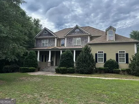 442 Heritage Lake Dr, Griffin, GA 30224