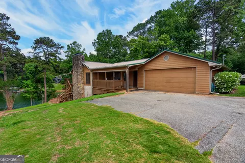 180 Old House Rd, Hamilton, GA 31811