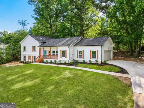 6885 Silver Maple Trl, Fairburn, GA 30213