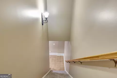 Entry Way - 100 Wickham Dr, Tyrone, GA 30290 photo 17 of 21