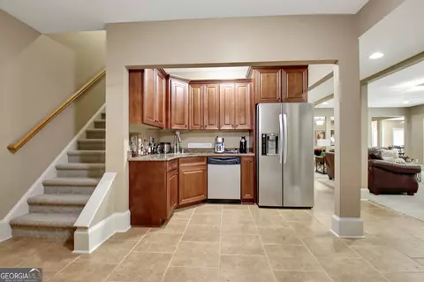 Kitchen - 100 Wickham Dr, Tyrone, GA 30290 photo 11 of 11