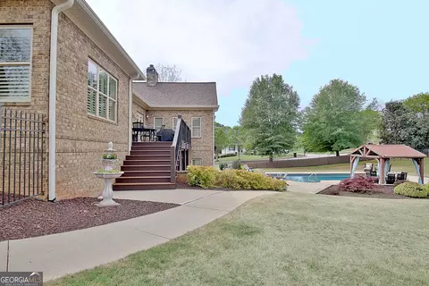 Exterior - 100 Wickham Dr, Tyrone, GA 30290 photo 35 of 45