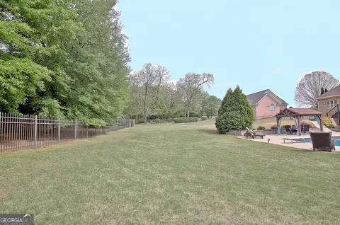 Exterior - 100 Wickham Dr, Tyrone, GA 30290 photo 29 of 45