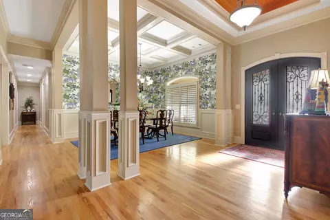 Entry Way - 100 Wickham Dr, Tyrone, GA 30290 photo 7 of 21