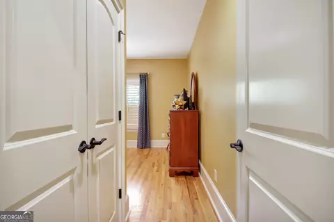 Entry Way - 100 Wickham Dr, Tyrone, GA 30290 photo 12 of 21