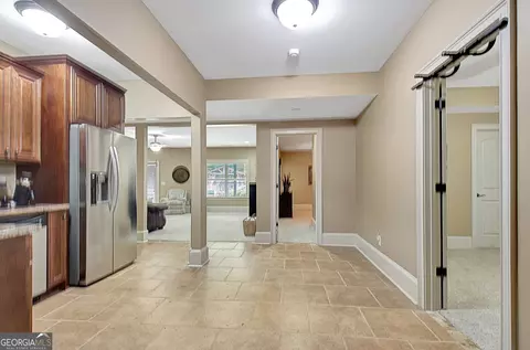Entry Way - 100 Wickham Dr, Tyrone, GA 30290 photo 18 of 21