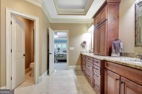 Bath - 100 Wickham Dr, Tyrone, GA 30290 photo 6 of 15