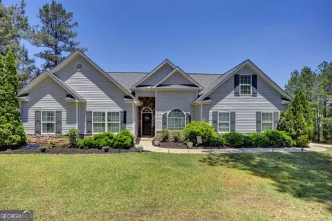 Exterior - 10 Pine Shadow Cir, Covington, GA 30016 photo 4 of 5