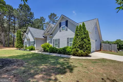 Exterior - 10 Pine Shadow Cir, Covington, GA 30016 photo 2 of 5