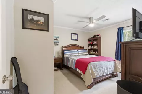 Bedroom - 129 Foxdale Ct, Toccoa, GA 30577 photo 7 of 9