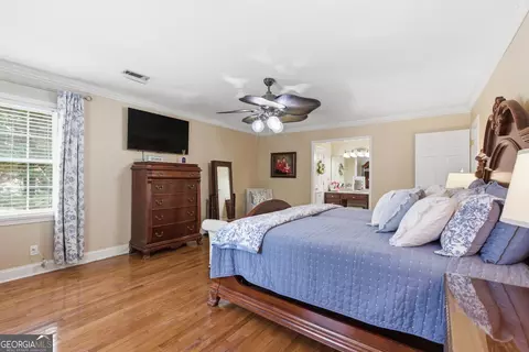 Bedroom - 129 Foxdale Ct, Toccoa, GA 30577 photo 3 of 9