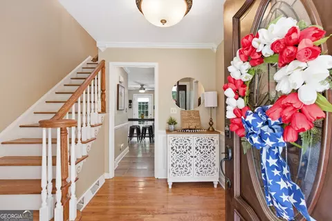 Entry Way - 129 Foxdale Ct, Toccoa, GA 30577 photo 3 of 4