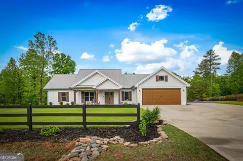 704 Town Creek Church Rd, Talking Rock, GA 30175