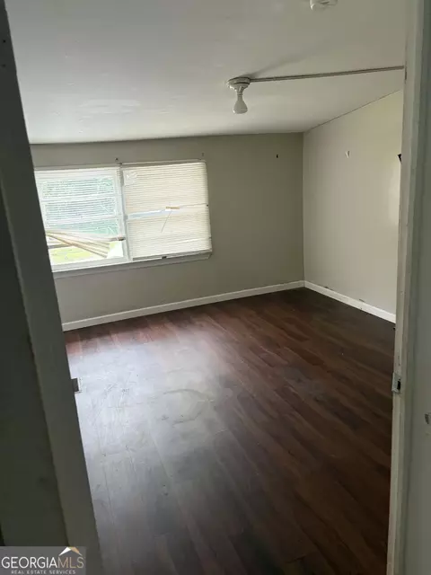 Bedroom - 9081 E Oglethorpe Hwy, Midway, GA 31320 photo 1 of 2