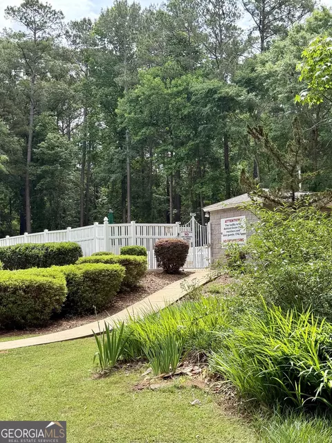 Exterior - 216 Ashford Cir, Lagrange, GA 30240 photo 8 of 9
