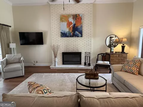 Living - 216 Ashford Cir, Lagrange, GA 30240 photo 1 of 2