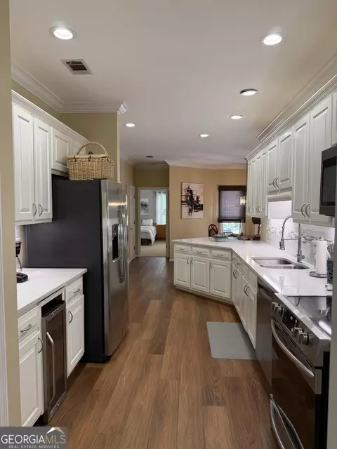 Kitchen - 216 Ashford Cir, Lagrange, GA 30240 photo 1 of 3