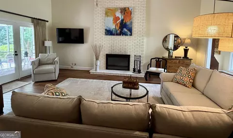 Living - 216 Ashford Cir, Lagrange, GA 30240 photo 2 of 2