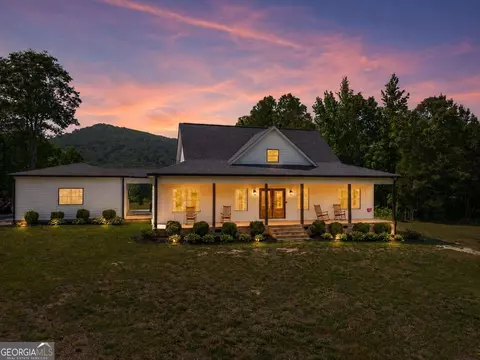 1084 Shahan Ln, Lafayette, GA 30728