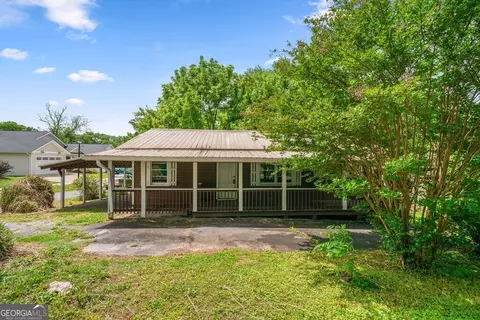 104 Elm St, Adairsville, GA 30103