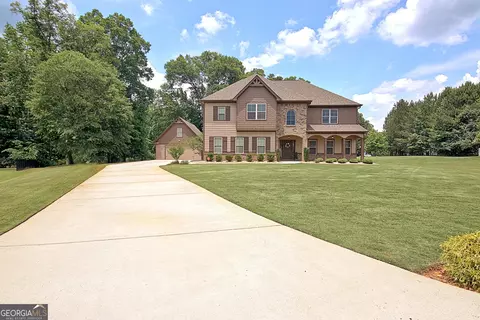 375 Grandmas Ln, Fayetteville, GA 30215
