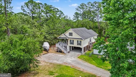 2 Brewster St, Savannah, GA 31419