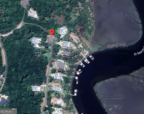100 Tattnal Ln, Saint Marys, GA 31558