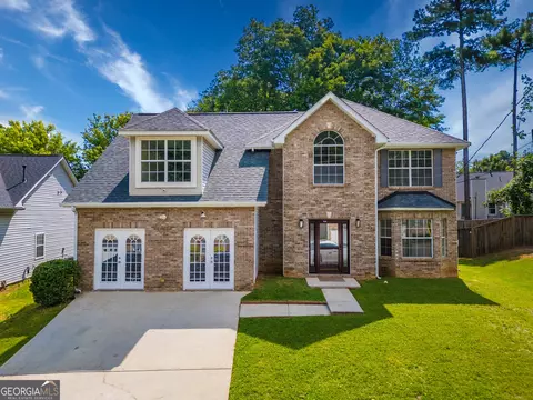 1534 Cutters Mill Dr, Lithonia, GA 30058