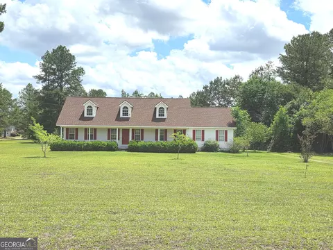 9546 Union Rd, Metter, GA 30439