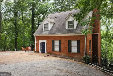 3978 Pine Shore Cir, Gainesville, GA 30501