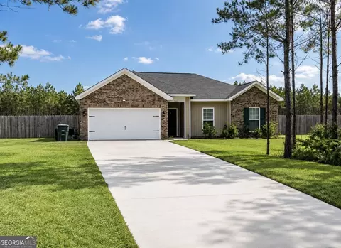 1460 Arnold Dr SE, Allenhurst, GA 31301