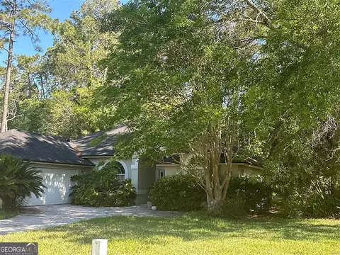 9087 Starpass Dr, Jacksonville, FL 32256