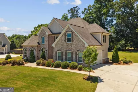 1672 Horseshoe Bend Ln, Bogart, GA 30622