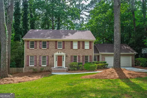 3838 Hunting Ridge Dr SW, Lilburn, GA 30047