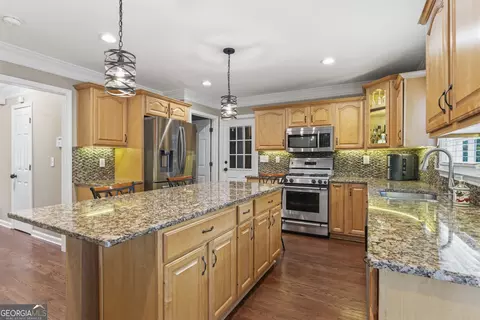 Kitchen - 25 Pates Lake Way, Hampton, GA 30228 photo 3 of 5