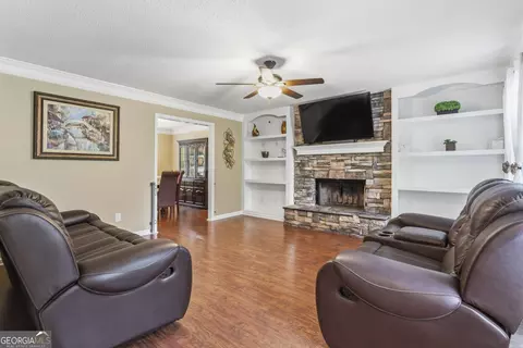 Living - 25 Pates Lake Way, Hampton, GA 30228 photo 1 of 3