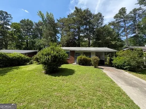 2776 Santa Barbara Dr NW, Atlanta, GA 30318