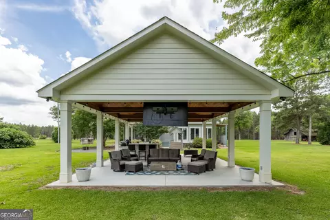 Exterior - 1859 Upper River Rd, Americus, GA 31709 photo 5 of 11