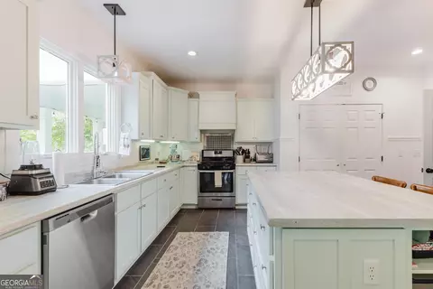 Kitchen - 1859 Upper River Rd, Americus, GA 31709 photo 1 of 4