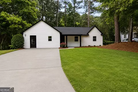 418 Martin Dr, Jonesboro, GA 30238
