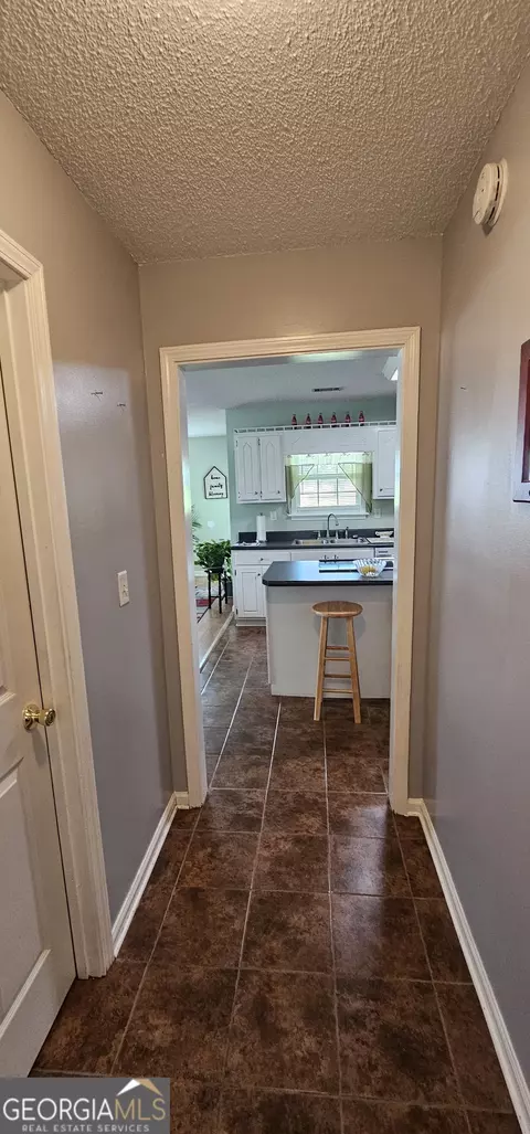 Entry Way - 157 Scarlett Ohara Dr, Ailey, GA 30410 photo 1 of 5